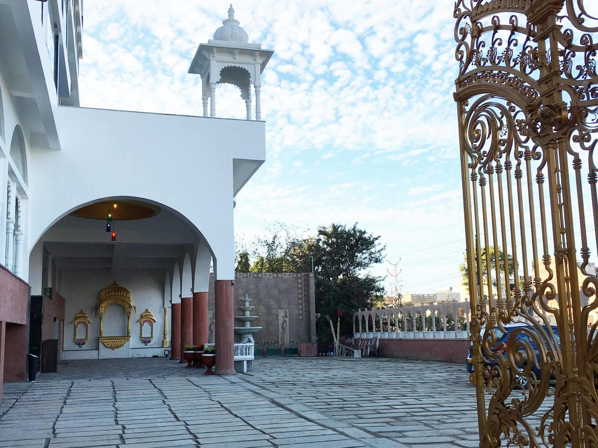 מלון Mewargarh Udaipur By Red Lion S מראה חיצוני תמונה