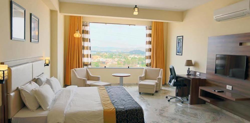 מלון Mewargarh Udaipur By Red Lion S מראה חיצוני תמונה