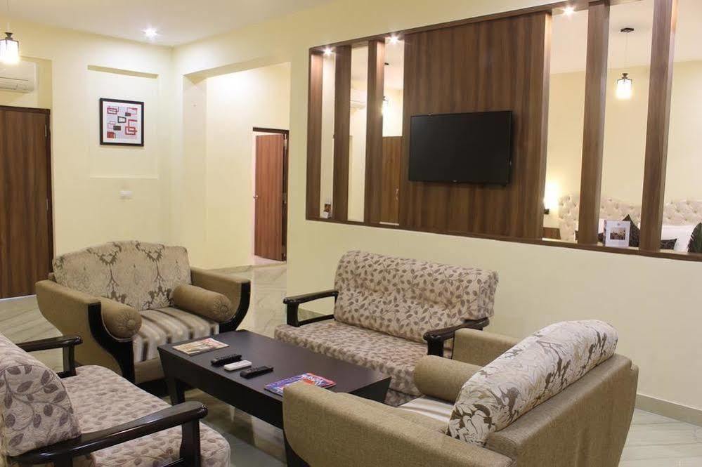 מלון Mewargarh Udaipur By Red Lion S מראה חיצוני תמונה